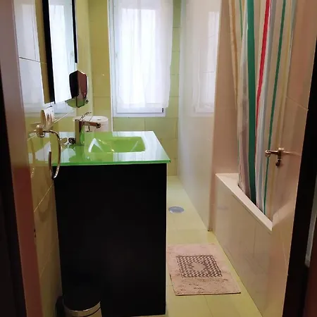 Homelunead En Centro Al Lado De La Playa * 기욘