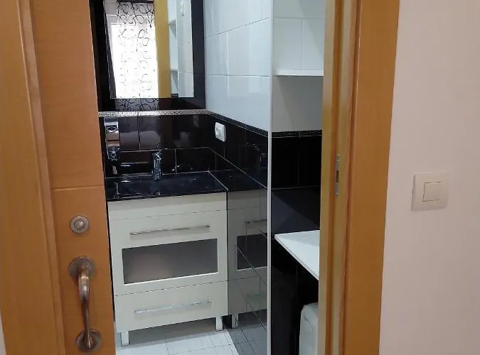 Homelunead En Centro Al Lado De La Playa * ヒホン